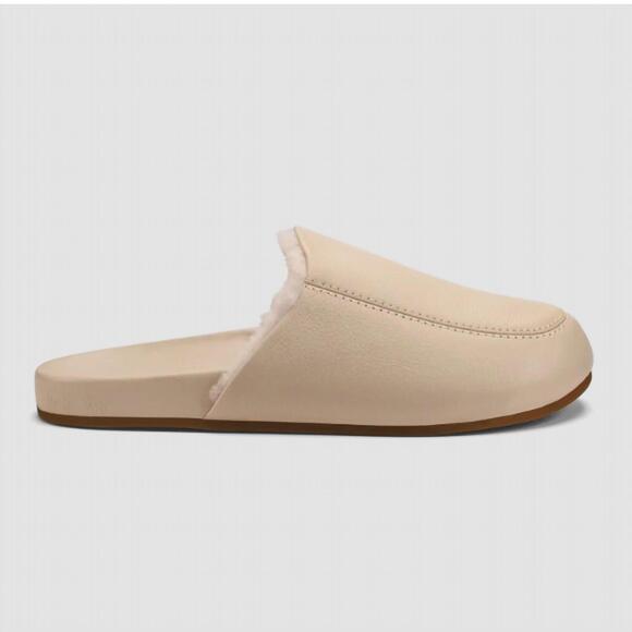 NEW OLUKAI women’s kōnea shearling leather mules in bone